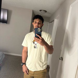 Meet your Posher, Josue